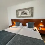 Be One - By Mhmb Hospitality Hotell Caldas Da Rainha
