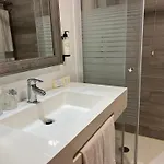 Be One - By Mhmb Hospitality Hotell Caldas Da Rainha
