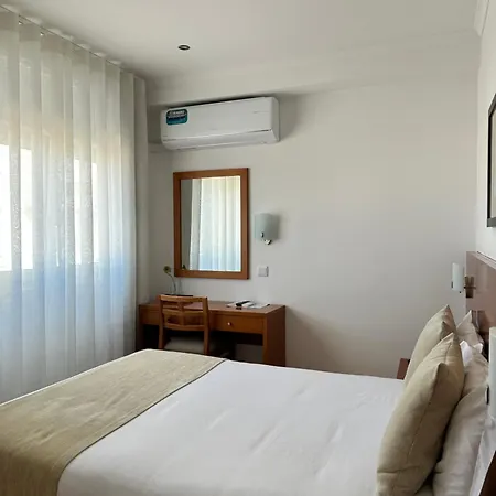 Be One - By Mhmb Hospitality - Ex Europeia Hotel Caldas Da Rainha