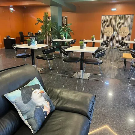 Be One - By Mhmb Hospitality 3* Caldas Da Rainha